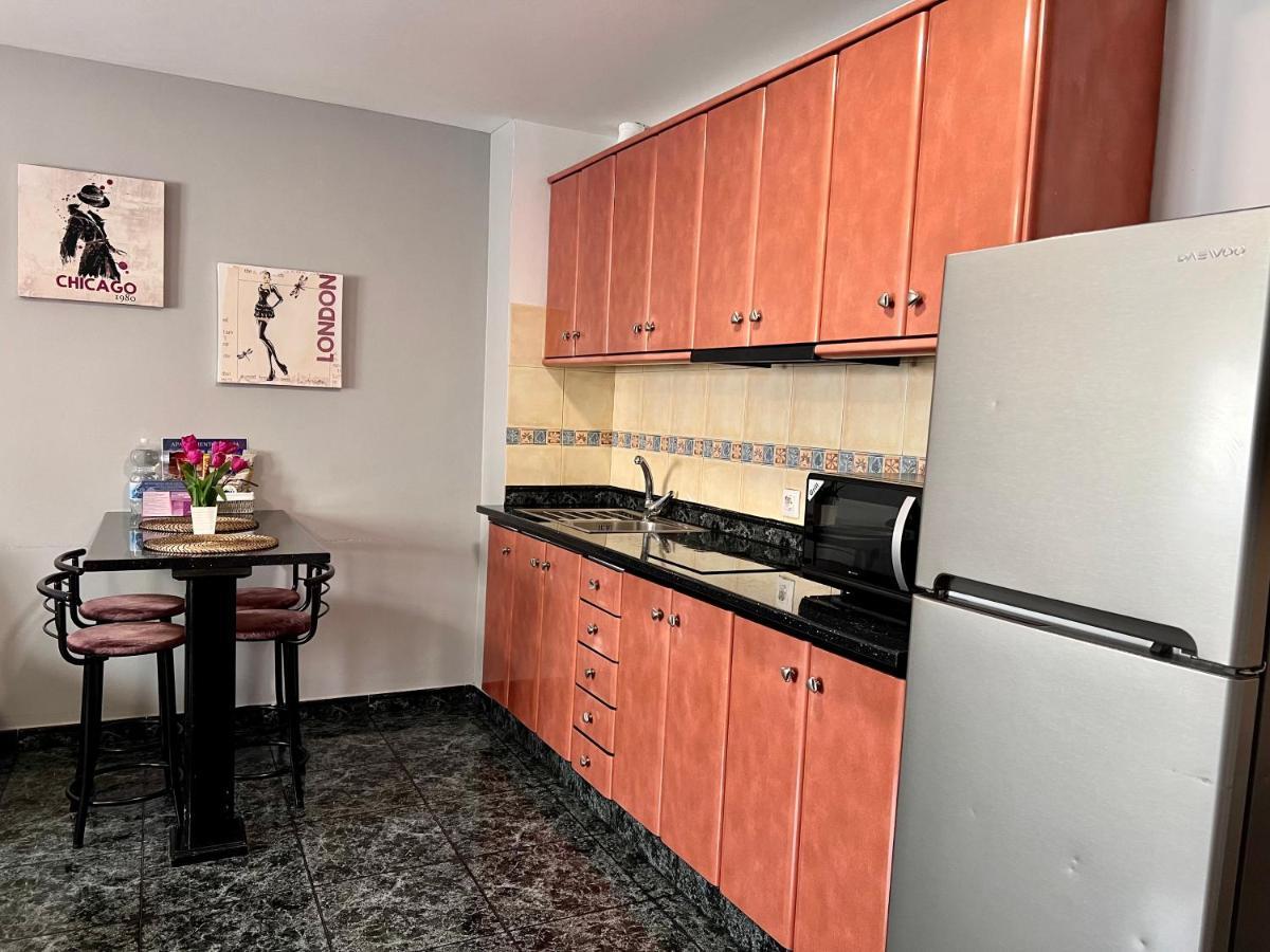 Apartamentos Dalia Vecindario  Esterno foto