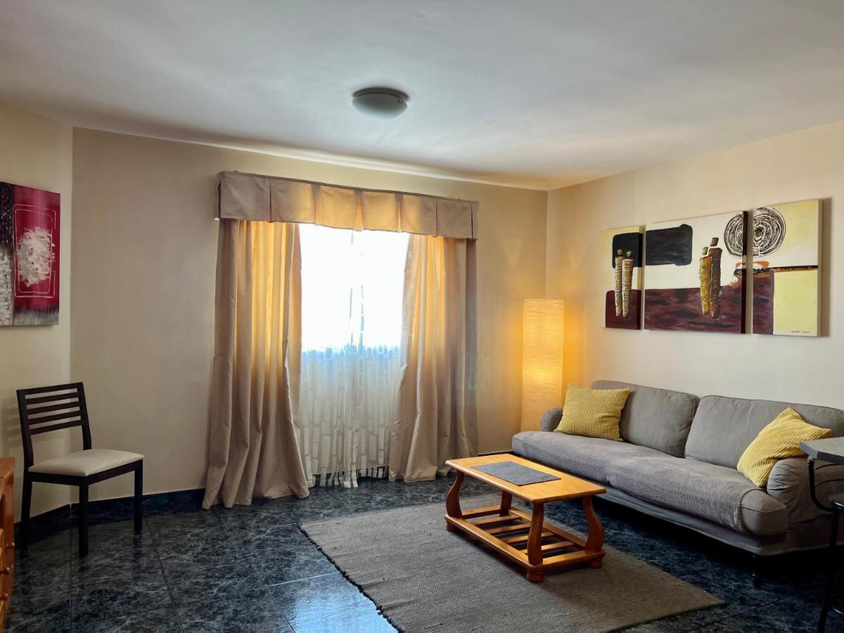 Apartamentos Dalia Vecindario  Esterno foto